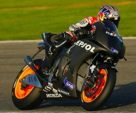 Pedrosa estrena la nueva RC212V 2008