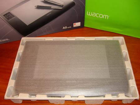 Unboxing Wacom Intuos3  A5 Wide Special Edition